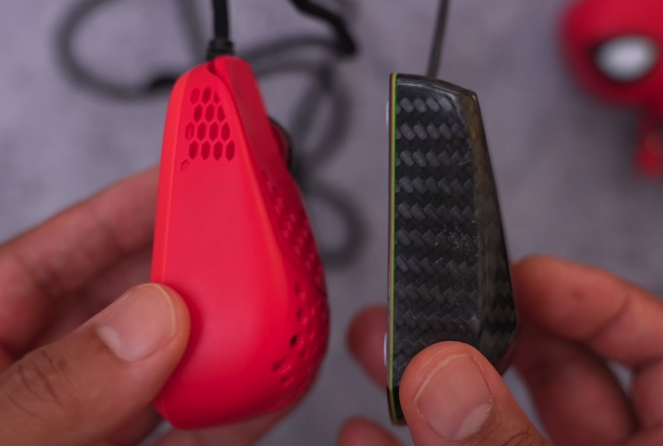 This picture compares the G-Wolves HSK and the Zaunkoenig M1K, two dedicated Fingertip Grip gaming mice.